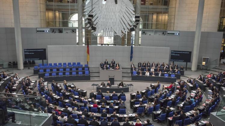 Der neue Bundestag ist am Dienstag 24 10 17 30 Tage nach der Wahl zu seiner konstituierenden Sitzu