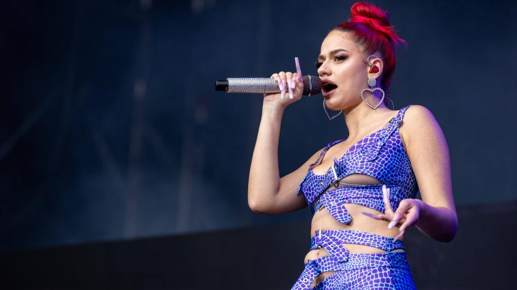 Stuttgart, HipHop Open 2023, 28.07.2023 Der deutsche Rapperin Badmomzjay auf dem HipHop Open in Stuttgart. *** Stuttgart