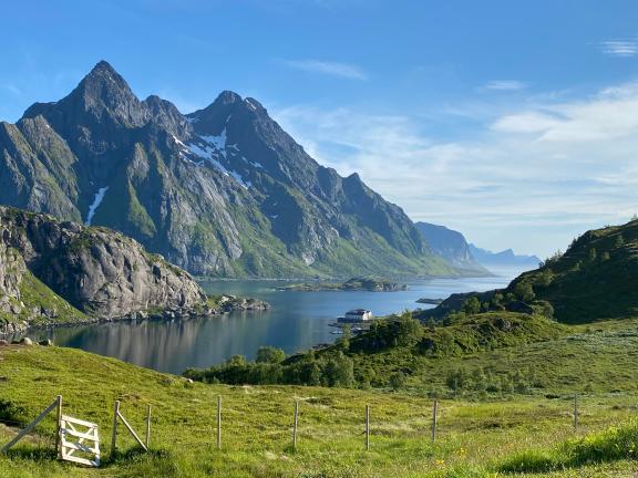 Die Insel Vestvågōya in den norwegischen Lofoten Wilhelm Menger