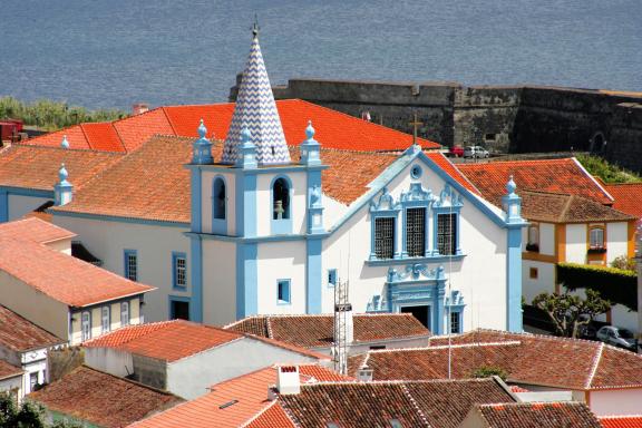 Eine der schönen Kirchen in Terceiras Hauptstadt Angra. Eine der schönen Kirchen in Terceiras Hauptstadt Angra.
