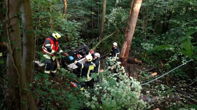 Zwei schwer Verletzte bei Frontalunfall in Huntlosen