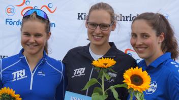 Das Tri-EMTV-Damenteam um Julia Hoppe (von Links), Julia Finke und Lara Günther war nicht zu stoppen.