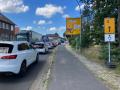 Die B213 wird bei Lohne seit Ende Mai grunderneuert. Der Verkehr wird dafür aktuell durch den Ort umgeleitet - dies führt vor allem am Knotenpunkt Baierort - Lohner- und Hauptstraße zu Verkehrsbehinderungen.