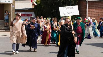 So wie 2019, als Putlitz 700 Jahre Stadtrecht feierte, wird es auch zur 1075-Jahr-Feier einen Festumzug geben.