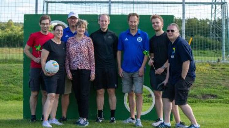 author Das Organisator*innenteam: Martin Bruns (v.l.), Anne Afzal-Gach, André Stuntebeck, Anke Jacobsen, Jurek Milde, Stefan Kenning, Maximilian Strautmann und Daniel Dinger.