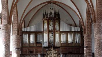 Die Jehmlich-Orgel in der Perleberger Sankt-Jacobi-Kirche sucht einen Kirchenmusiker, der auf ihr spielt.