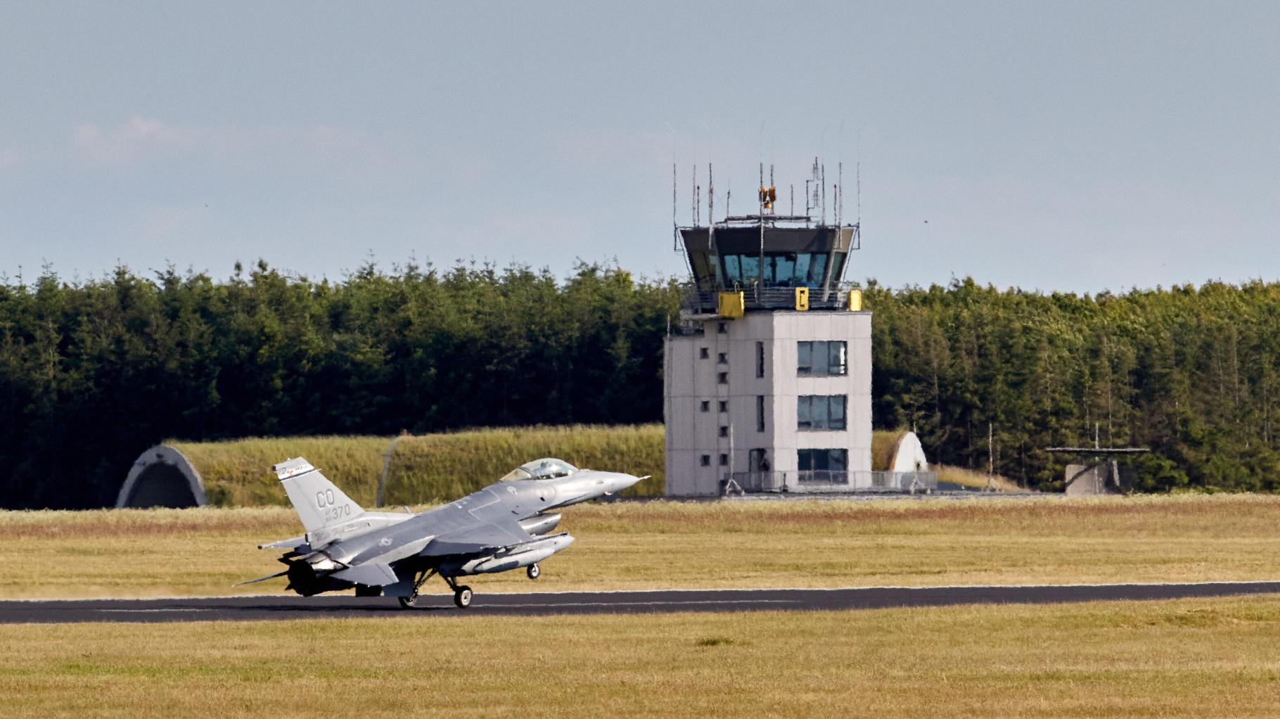 USA: Dänemark und Niederlande sollen F-16 schnell weitergeben können