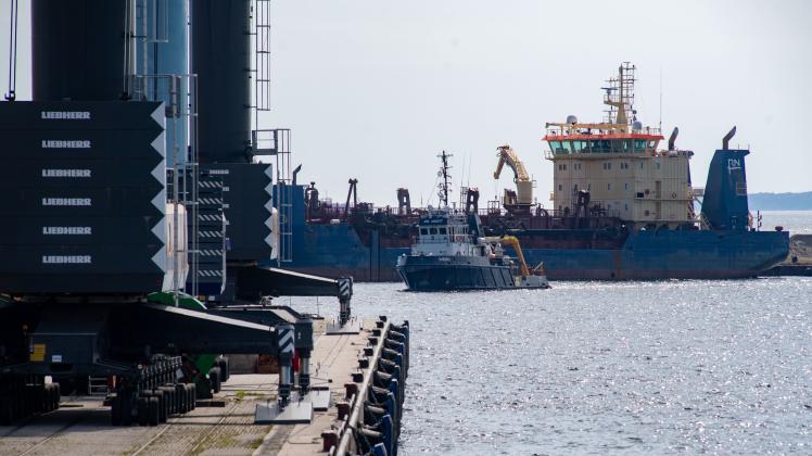 Mahnwache gegen LNG auf Rügen