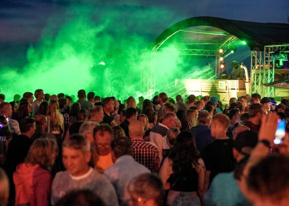 Wunderbar Der Dmmer Brennt 2023 Ebenbildnull