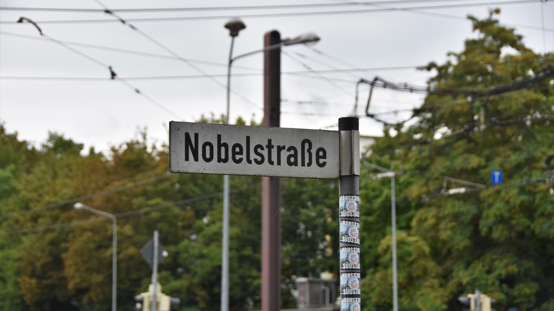 Mehrwöchige Teilsperrung: Nobelstraße in Rostocker Südstadt wird saniert