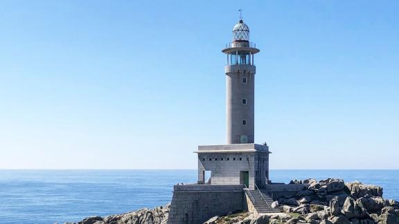 Faro de Punta Nariga Faro de Punta Nariga