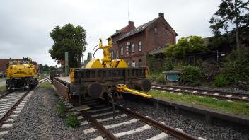 Mit der Abnahme Anfang August durch die Landeseisenbahngesellschaft stehen die Signale für den Güterverkehr zwischen Versmold und Lengerich wieder auf Grün.