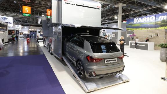 Luxus-Variomobil mit integrierter Garage Luxus-Variomobil mit integrierter Garage