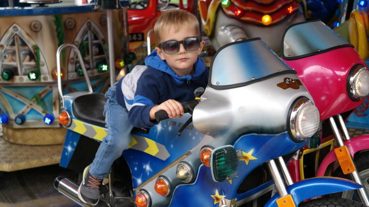 Der vierjährige Fabian ist ein großer Fan von Motorrädern. 