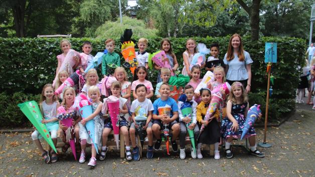 Einschulung 2023 Im Emsland Die Fotos Der Neuen Erstkl ssler einschulung-2023-im-emsland-die-fotos-der-neuen-erstkl-ssler