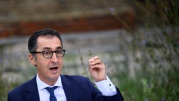 Özdemir stellt Erntebericht 2023 vor