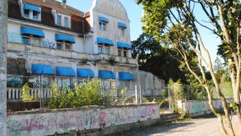 Das Strandhotel in Zippendorf wurde um 1910 erbaut. Seit 20 Jahren steht es leer.