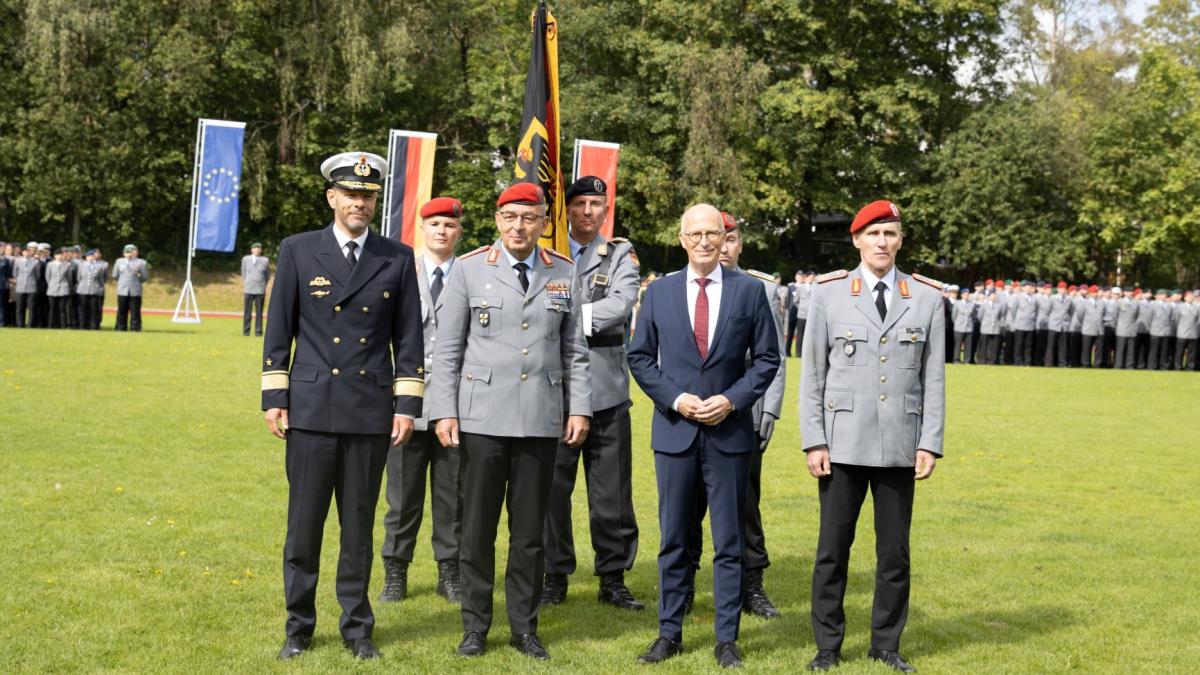 A 1130 21 Der Wachdienst In Der Bundeswehr www.shz.de