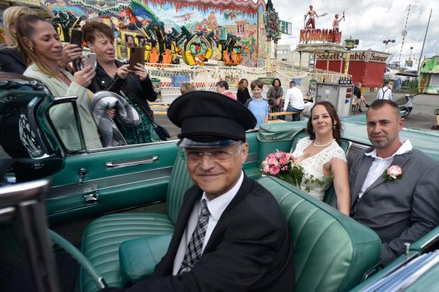Stilecht mit Chauffeur Stilecht mit Chauffeur