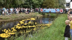 Lecker Bürgerfest 2023 Entenrennen