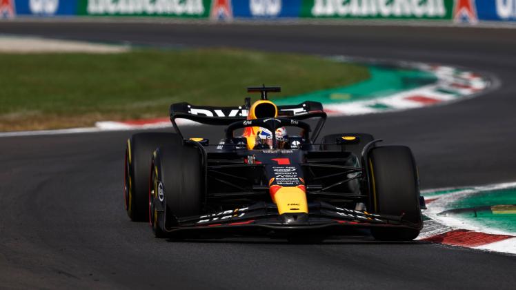 Formula 1 2023: Italian GP AUTODROMO NAZIONALE MONZA, ITALY - SEPTEMBER 03: Max Verstappen, Red Bull Racing RB19 during 
