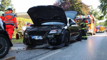 Unfall: Dieser Audi war auf der Kaltenweide in Elmshorn ins Heck eines Fiat gefahren.