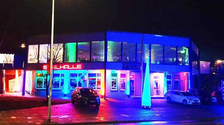 Im Oktober öffnet das Schweriner Achteck erstmals wieder seine Türen für die Öffentlichkeit. Die SVZ hat Fotos, wie die Disco im Innern aktuell aussieht.