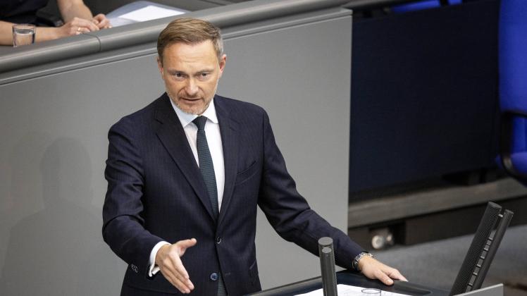 Christian Lindner (FDP), Bundesminister der Finanzen, aufgenommen im Rahmen seiner Rede zum TOP 1 Einbringung des Hausha