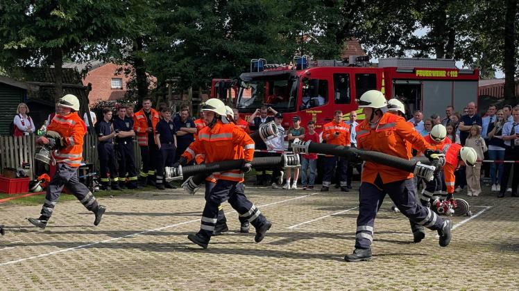 Bei einem Schnelligkeitswettbewerb konnten sich die Feuerwehren vom Hümmling untereinander messen.