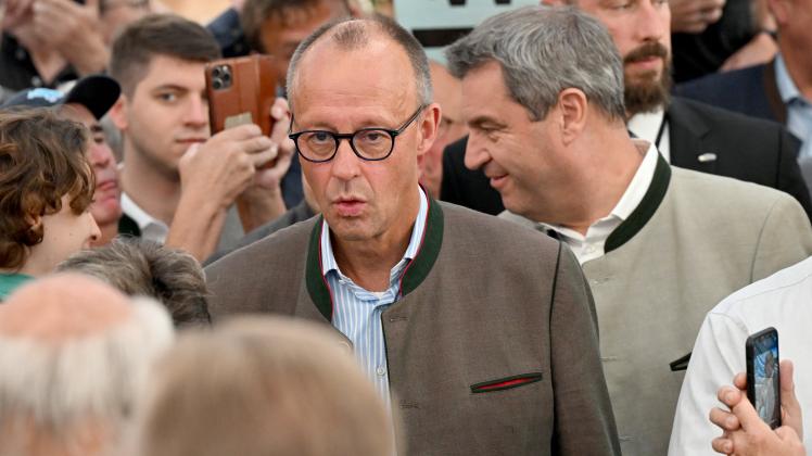 Politischer Frühschoppen auf dem Volksfest Gillamoos
