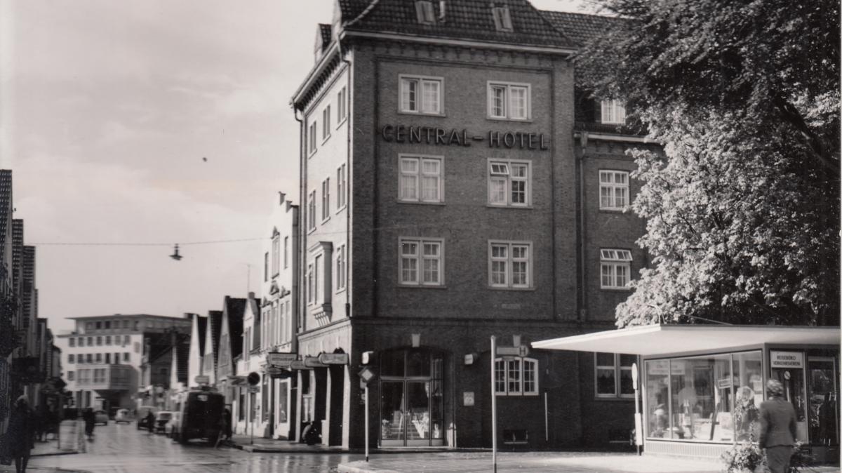 1953: Stadt Delmenhorst Hilft Bei Erhalt Des Central-Hotels | DKO