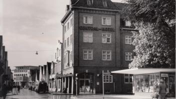 In den 1960er Jahren nächtigten die Gäste am Bahnhofsvorplatz noch im Central-Hotel.