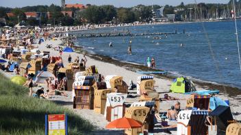 Hochsommer im Frühherbst: Der Hochdruckgebiet hat Eckernförde eine traumhafte Woche beschert - das herrliche Wetter wird auch am Wochenende für volle Strände sorgen. 