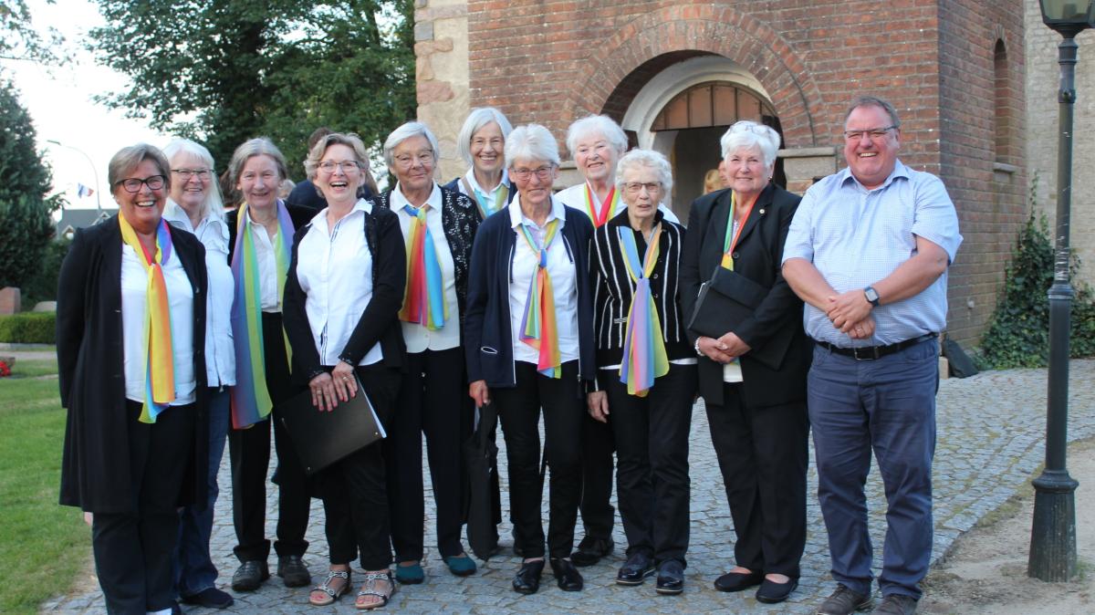 Jubiläum für Chorleiter Jürgen Wittmaack in Nordhackstedt SHZ
