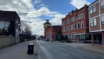 Das Homann-Gelände und die Bahnhofstrasse. Das Foto wurde kurz vor der Schließung des Homann-Werkes in Dissen aufgenommen.