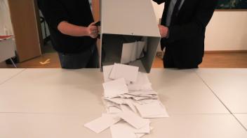 Winden Themenbild - Stimmenauszählung, Landtagswahl 2021 in Baden-Württemberg, Kommunalwahl 2021 Themenbild - Stimmenaus
