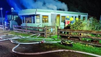 In der Nacht zu Dienstag hat die Feuerwehr einen Brand in einem Mobilheim in Twist gelöscht.