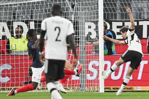Nach schöner Vorarbeit erzielte Thomas Müller das 1:0.