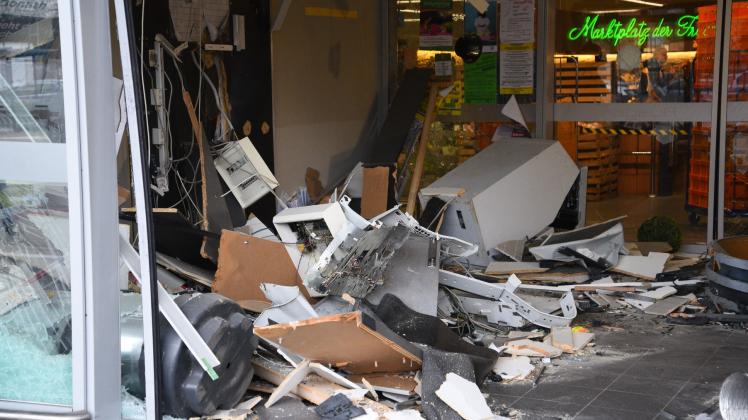 Geldautomaten-Knacker richten Millionenschaden an