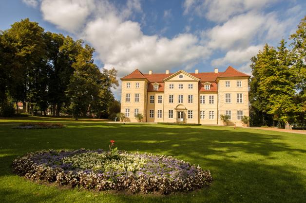 Schloss Mirow war einst eine Nebenresidenz der Herzöge von Mecklenburg-Strelitz. Heute das einzige Denkmal, in dem sich die herzogliche Wohnkultur der Dynastie erhalten hat.