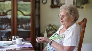 Osnabrück: #kriegskinder  Osnabrücker Kriegskinder: Hannelore Brüggemann hat die Bombardierung der Osnabrücker Neustadt im Bunker am Rosenplatz überlebt. 30.08.2023