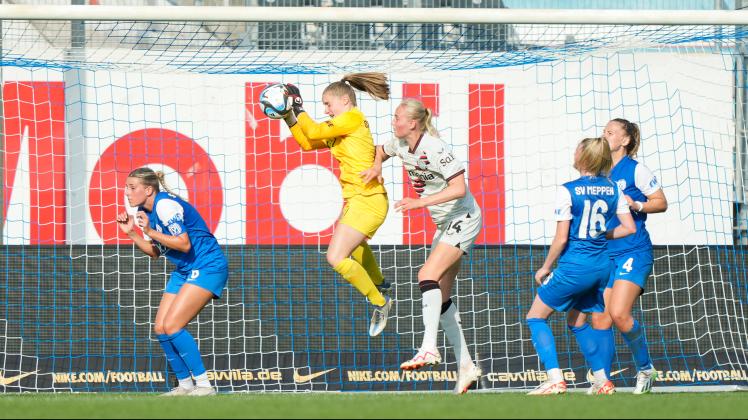10.09.2023, Hänsch-Arena, Meppen, GER, DFB-Pokal der Frauen: SV Meppen vs Bayer Leverkusen, TW Laura Sieger (SV Meppen 1