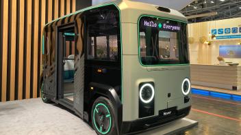 Autonomer Bus Holon Driver