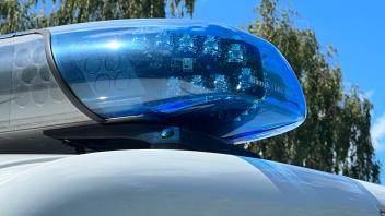 Blaulicht Polizei Streifenwagen Polizeiauto *** Blue light police patrol car police car Copyright: xmix1x