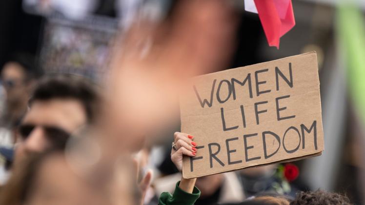 Demonstration gegen Irans Regierung - Frankfurt