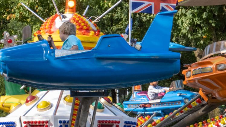 Die Holzhausener Kirmes am Sonntag.