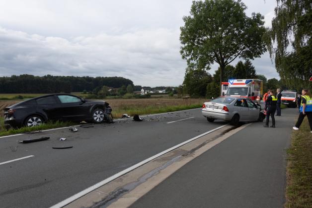 Die Rahdenstraße war während der Unfallaufnahme gesperrt. Die Rahdenstraße war während der Unfallaufnahme gesperrt.