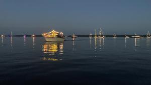 Plau am See Lampionausfahrt Boote