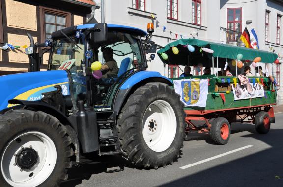 Der Wagen aus Dobbin. Goldberg Umzug Dobbin.JPG