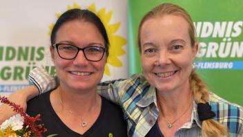 Angela Callsen-Jensen (links) und Iris Brückner aus Schleswig sind jetzt für die politische Arbeit der Grünen zwischen Flensburg und Schlei verantwortlich.